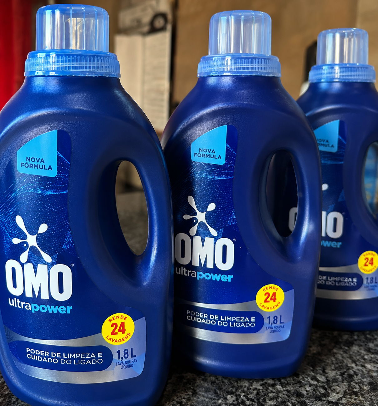 Lava-Roupas Líquido Omo Ultra Power 1,8L